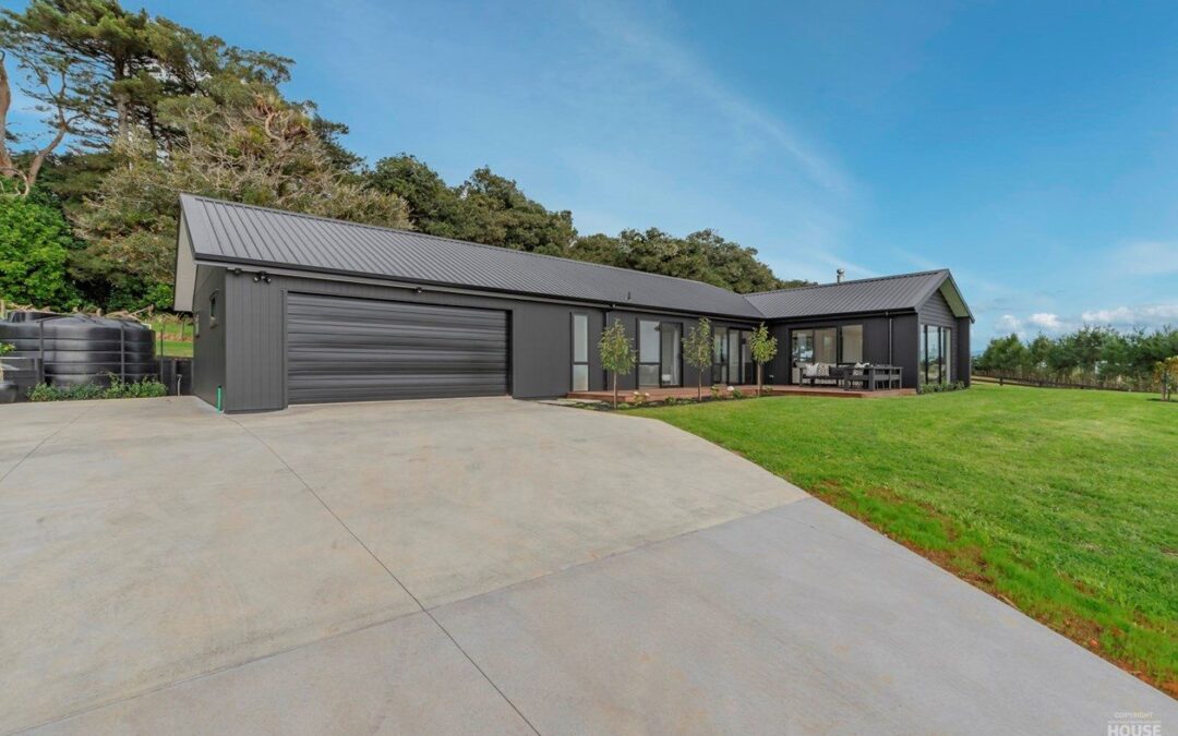 6 Patty Lane  , Patumahoe,